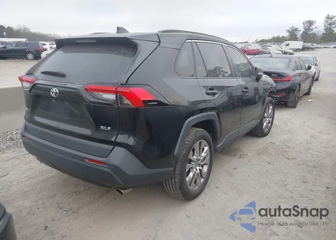 2021 Toyota Rav4 Xle Premium z USA, uszkodzony, nr VIN 2T3C1RFV6MC098049